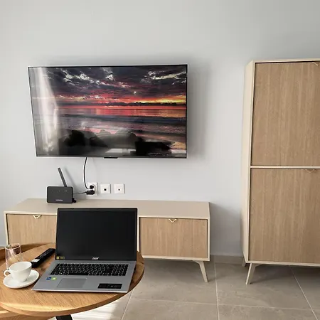 Summer Vibes スヴェティ・ヴラス